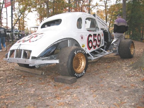 128-2819_IMG.JPG (58376 bytes)